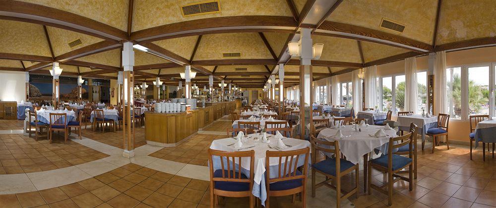 Hotel Globales Cala'N Bosch Cala en Bosch Esterno foto
