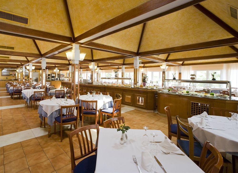 Hotel Globales Cala'N Bosch Cala en Bosch Esterno foto