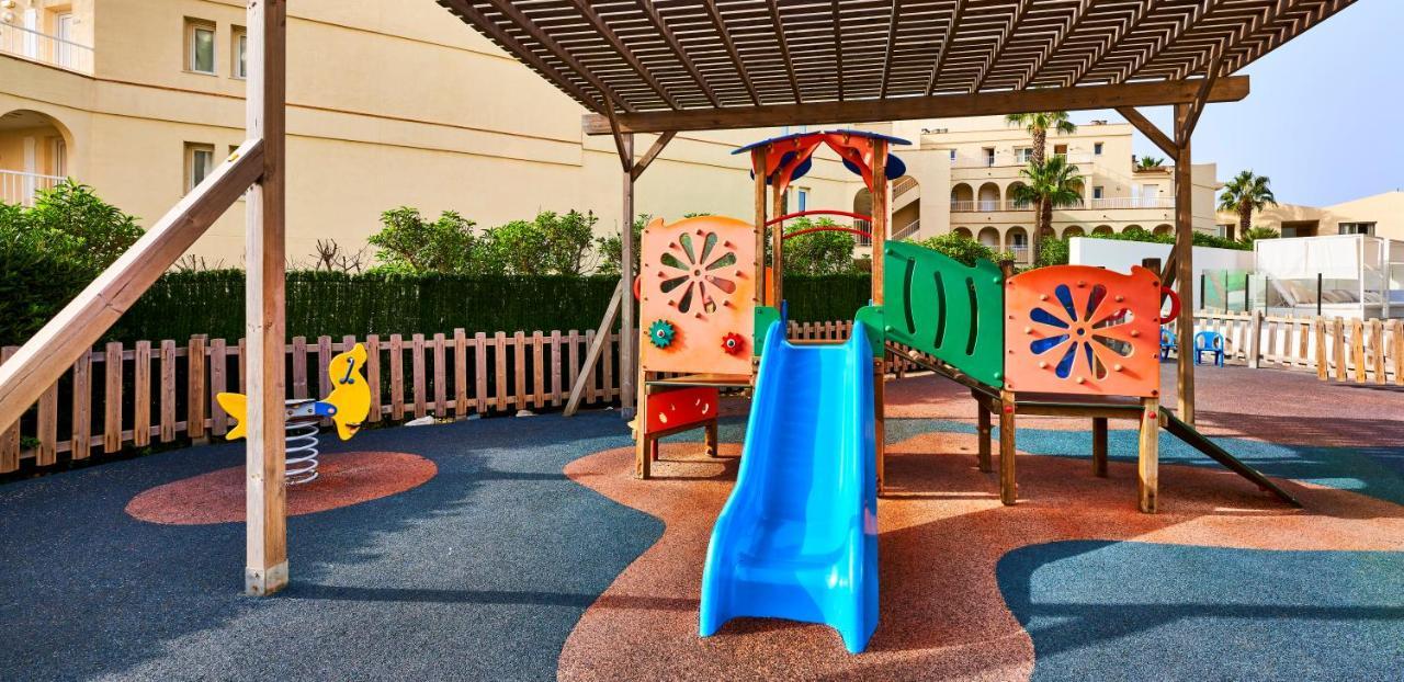 Hotel Globales Cala'N Bosch Cala en Bosch Esterno foto