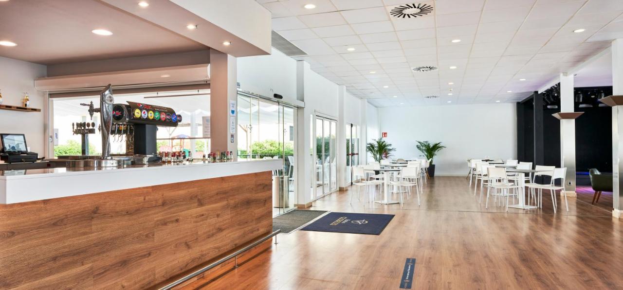 Hotel Globales Cala'N Bosch Cala en Bosch Esterno foto