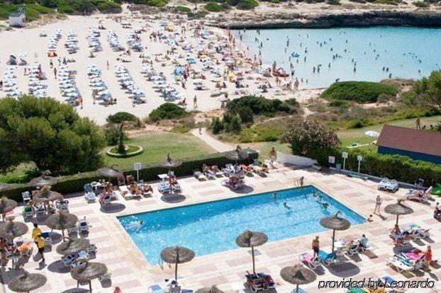 Hotel Globales Cala'N Bosch Cala en Bosch Servizi foto