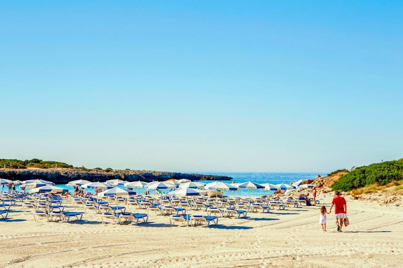 Hotel Globales Cala'N Bosch Cala en Bosch Esterno foto